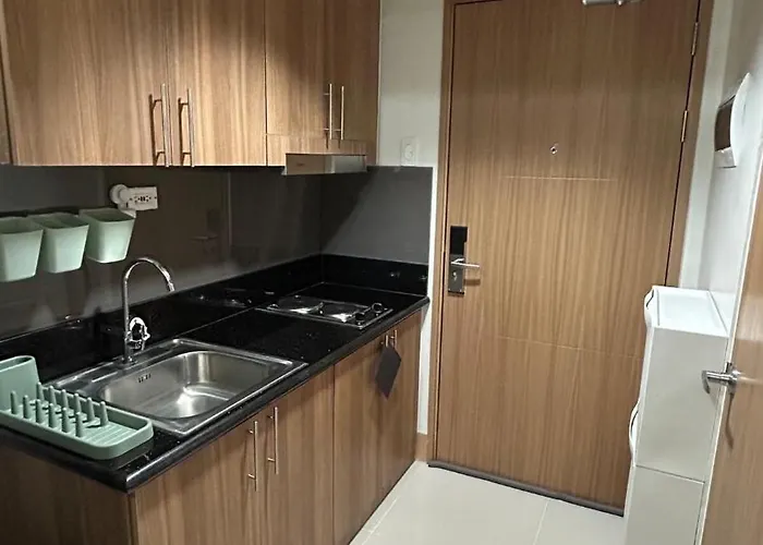 Condotel 1br W Balcony At Moa Smdc Shore3 T1 * 马尼拉