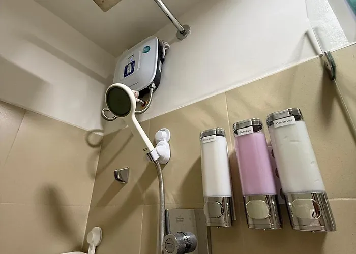 Condotel 1br W Balcony At Moa Smdc Shore3 T1 马尼拉