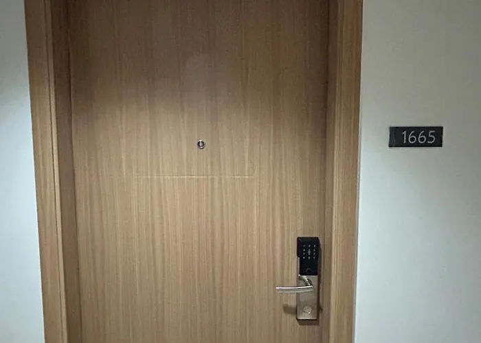 Condotel 1br W Balcony At Moa Smdc Shore3 T1 马尼拉